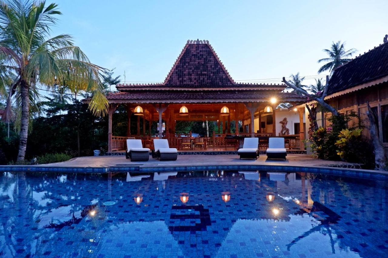 Blue Harbor Beachfront Villas & Resto Ped Exterior photo