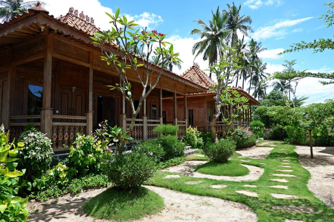 Blue Harbor Beachfront Villas & Resto Ped Exterior photo