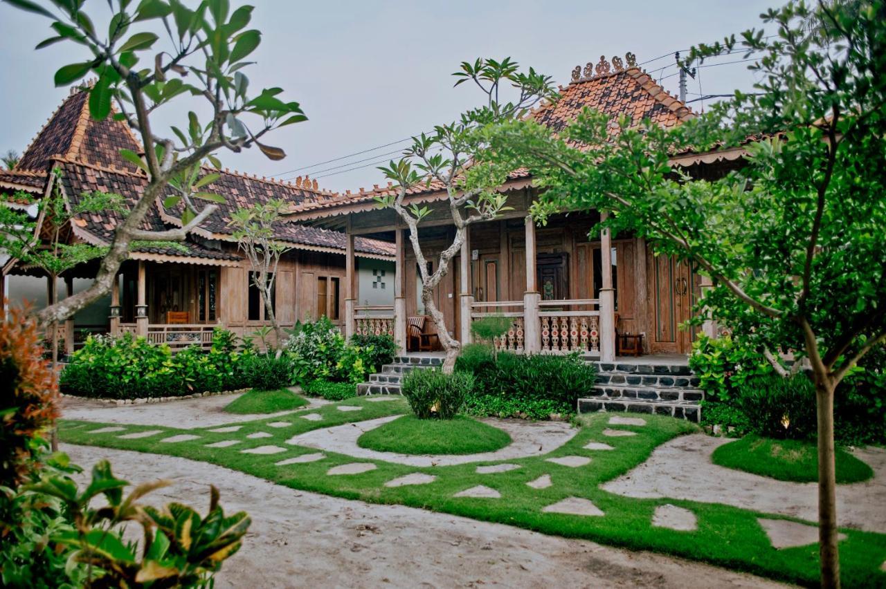 Blue Harbor Beachfront Villas & Resto Ped Exterior photo