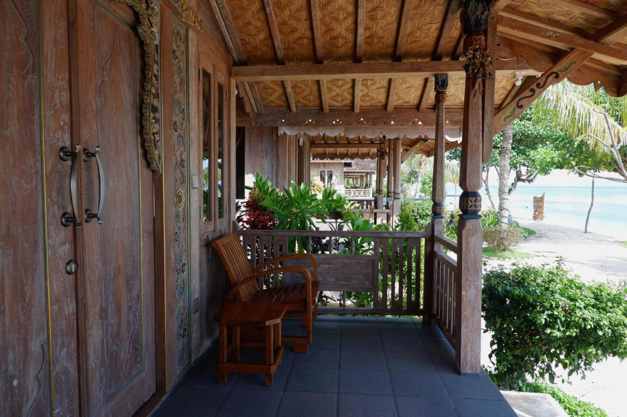 Blue Harbor Beachfront Villas & Resto Ped Exterior photo
