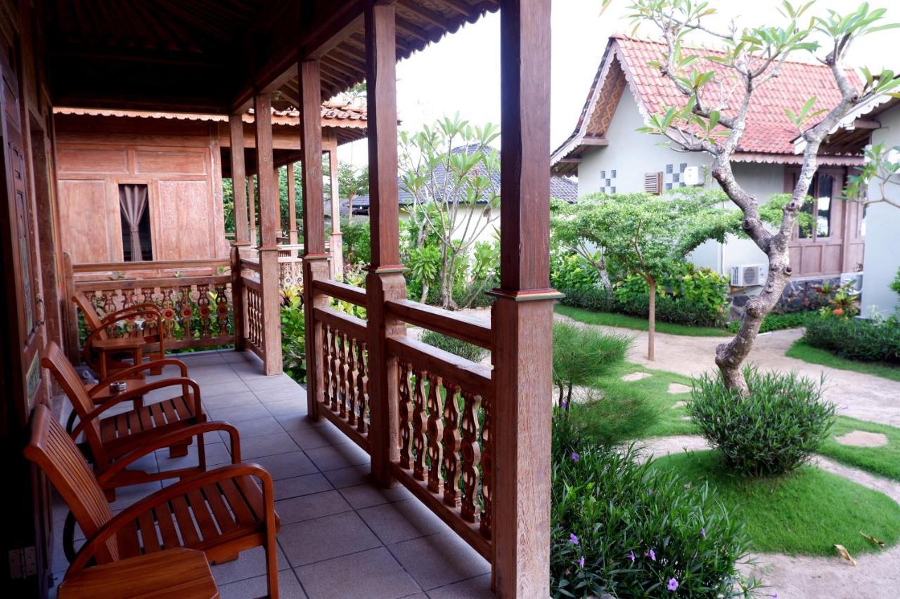 Blue Harbor Beachfront Villas & Resto Ped Exterior photo