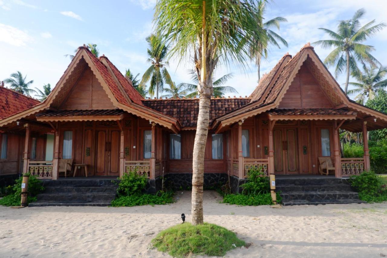 Blue Harbor Beachfront Villas & Resto Ped Exterior photo
