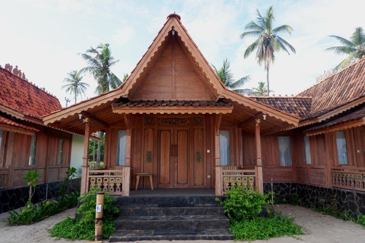 Blue Harbor Beachfront Villas & Resto Ped Exterior photo