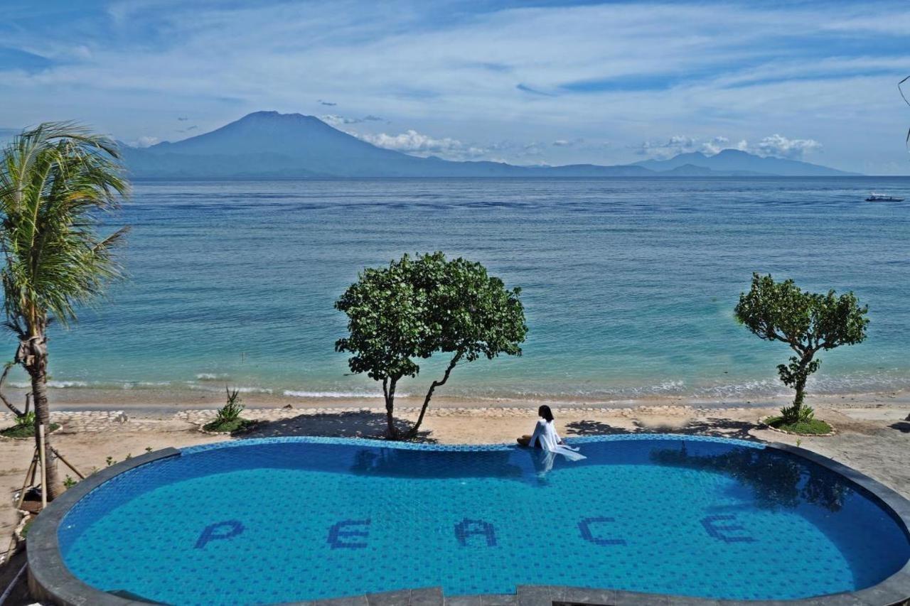 Blue Harbor Beachfront Villas & Resto Ped Exterior photo