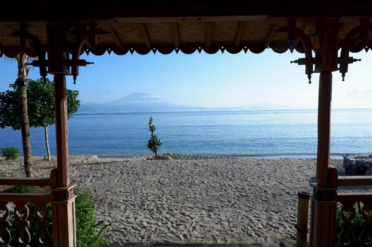 Blue Harbor Beachfront Villas & Resto Ped Exterior photo